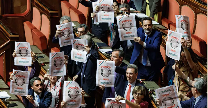 proteste in aula